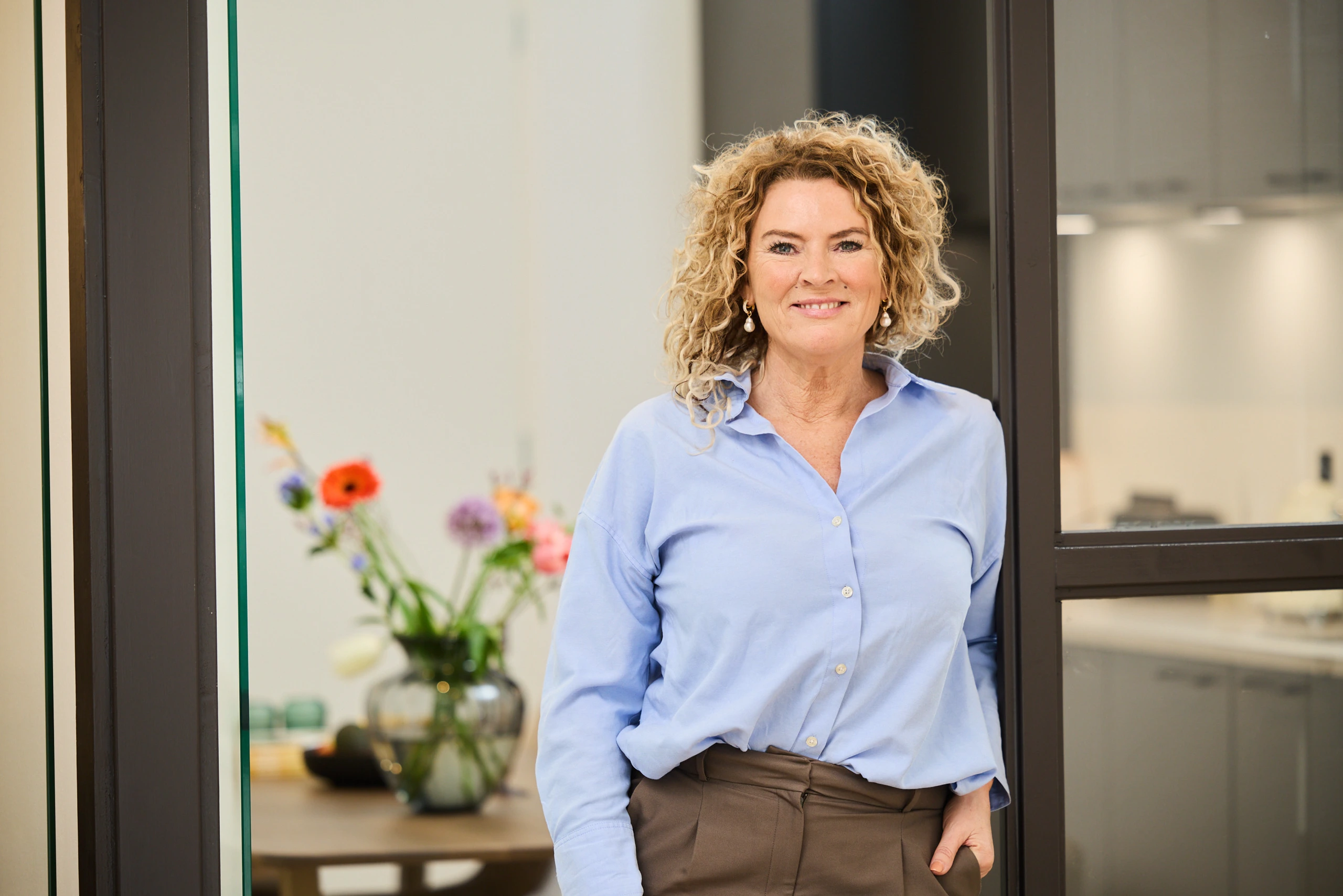 Ageeth van recruitmentbureau Quikr Talent op kantoor in Huizen